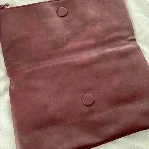 Sole Society Clutch Purse - Burgundy EUC - Picture 4 of 6